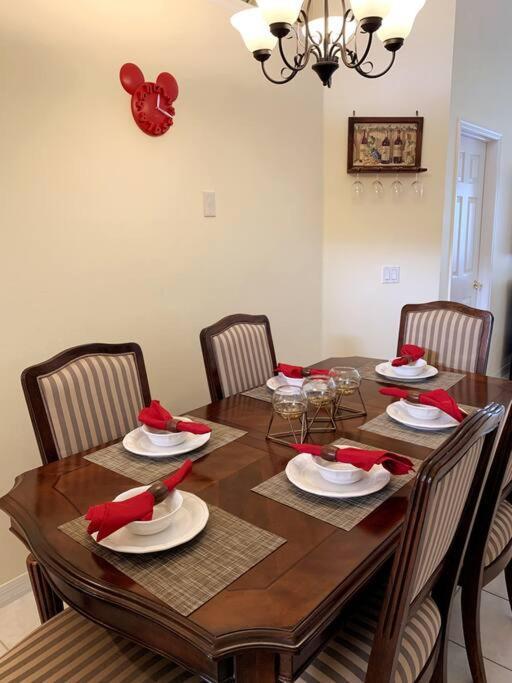Minutes To Disney! Spacious Home W/ Private Pool, Themed Rooms! أورلاندو المظهر الخارجي الصورة